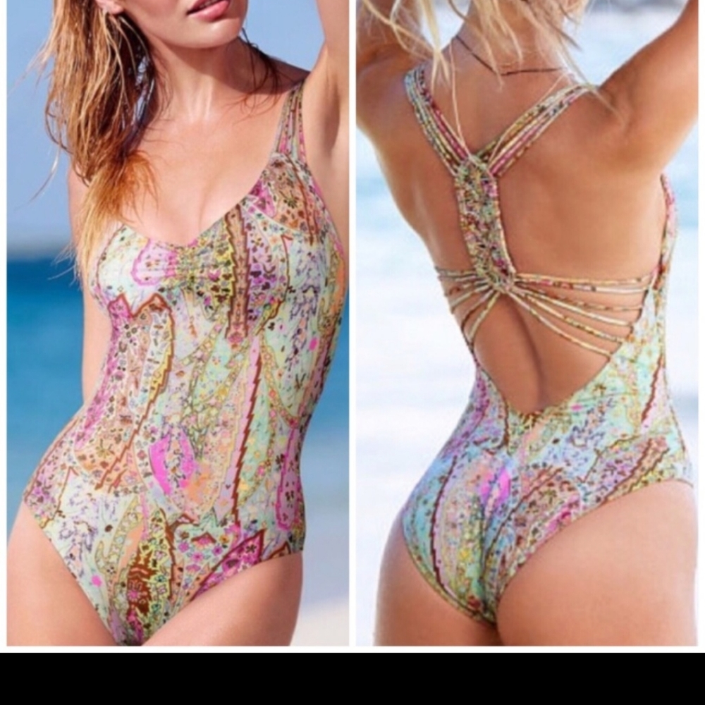 Victoria Secret VS Macrame One Piece Swimsuit LG